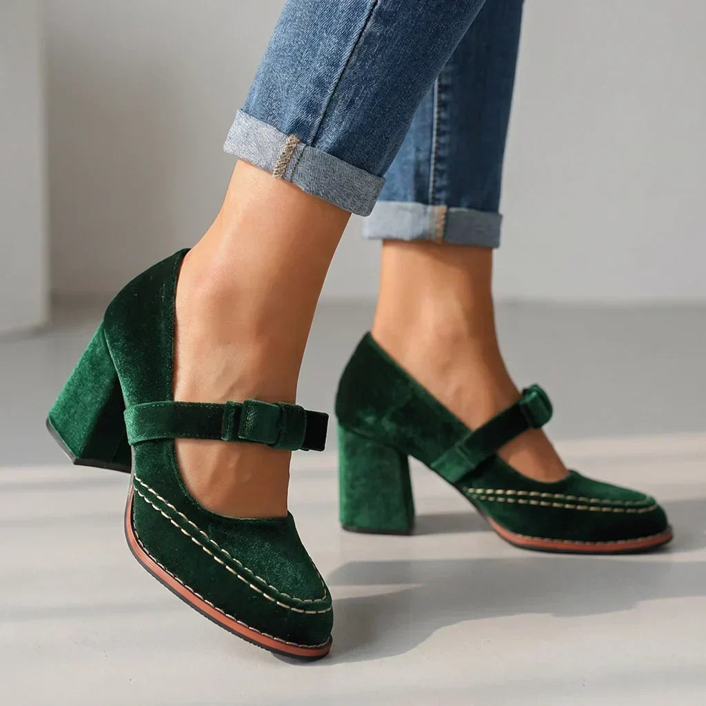 Velvet block heel moccasins for elegant women