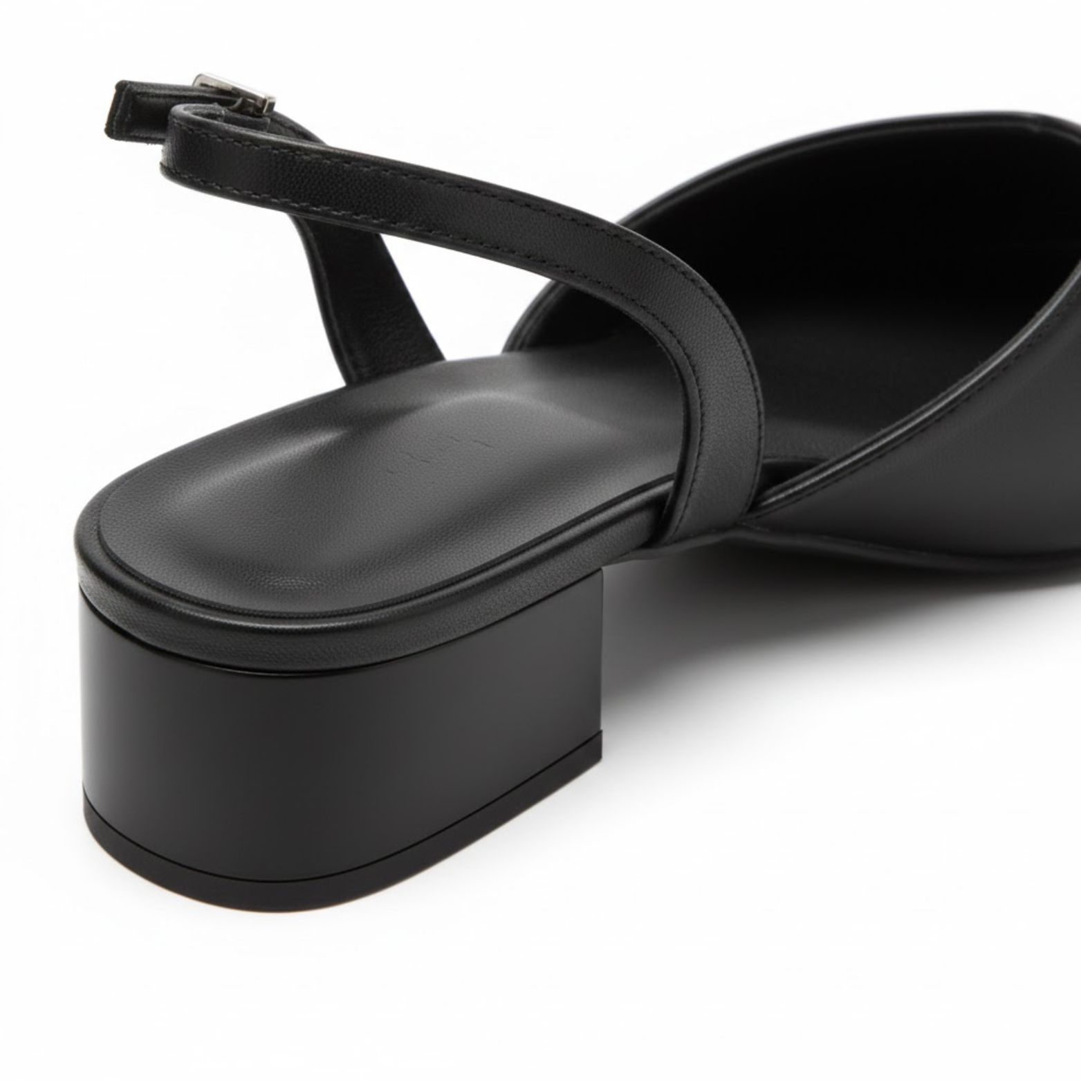 Slingback high heels for women with pointed toe and medium block heel for the office