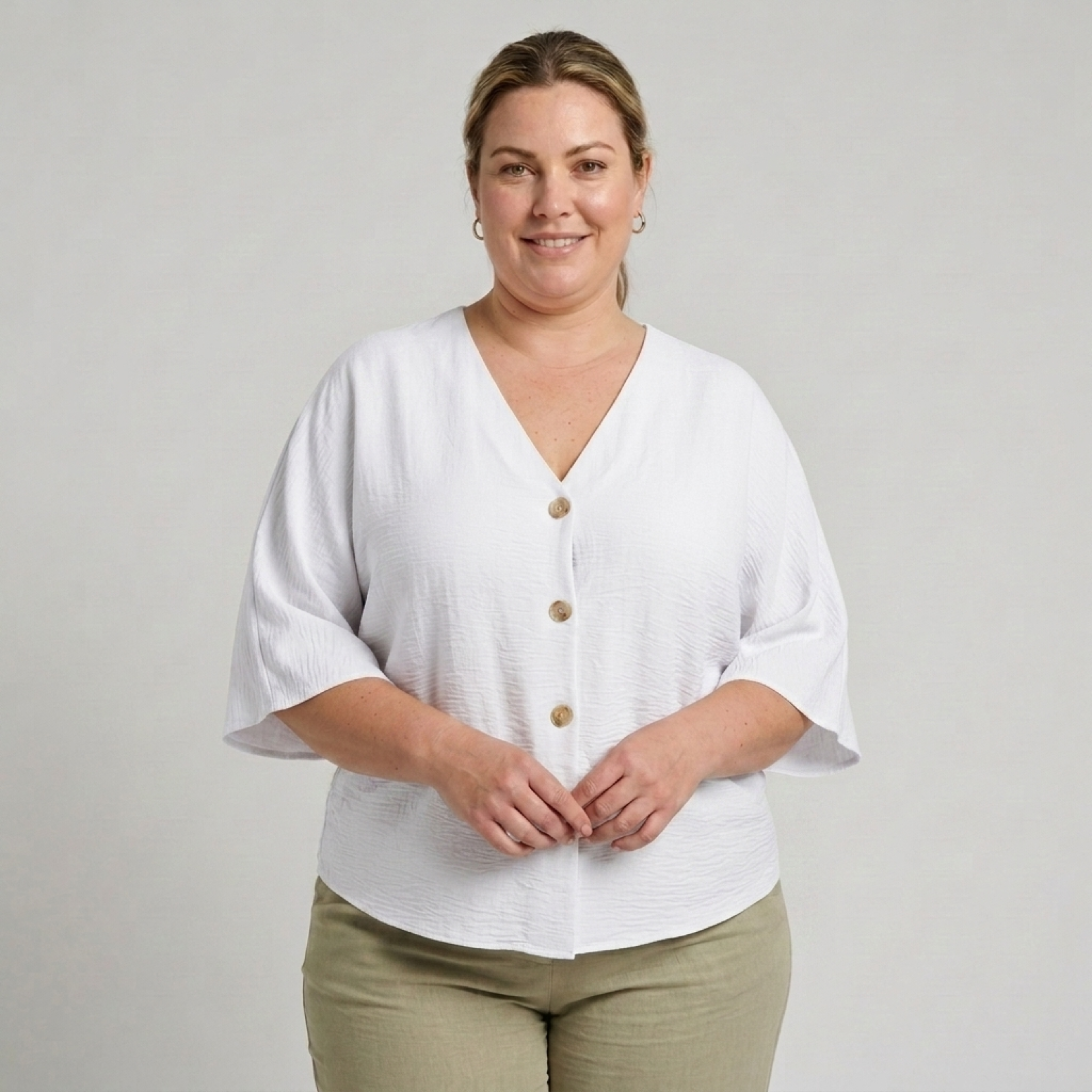 Plus Size Women's Loose Blouse with V-Neck and Long Sleeves